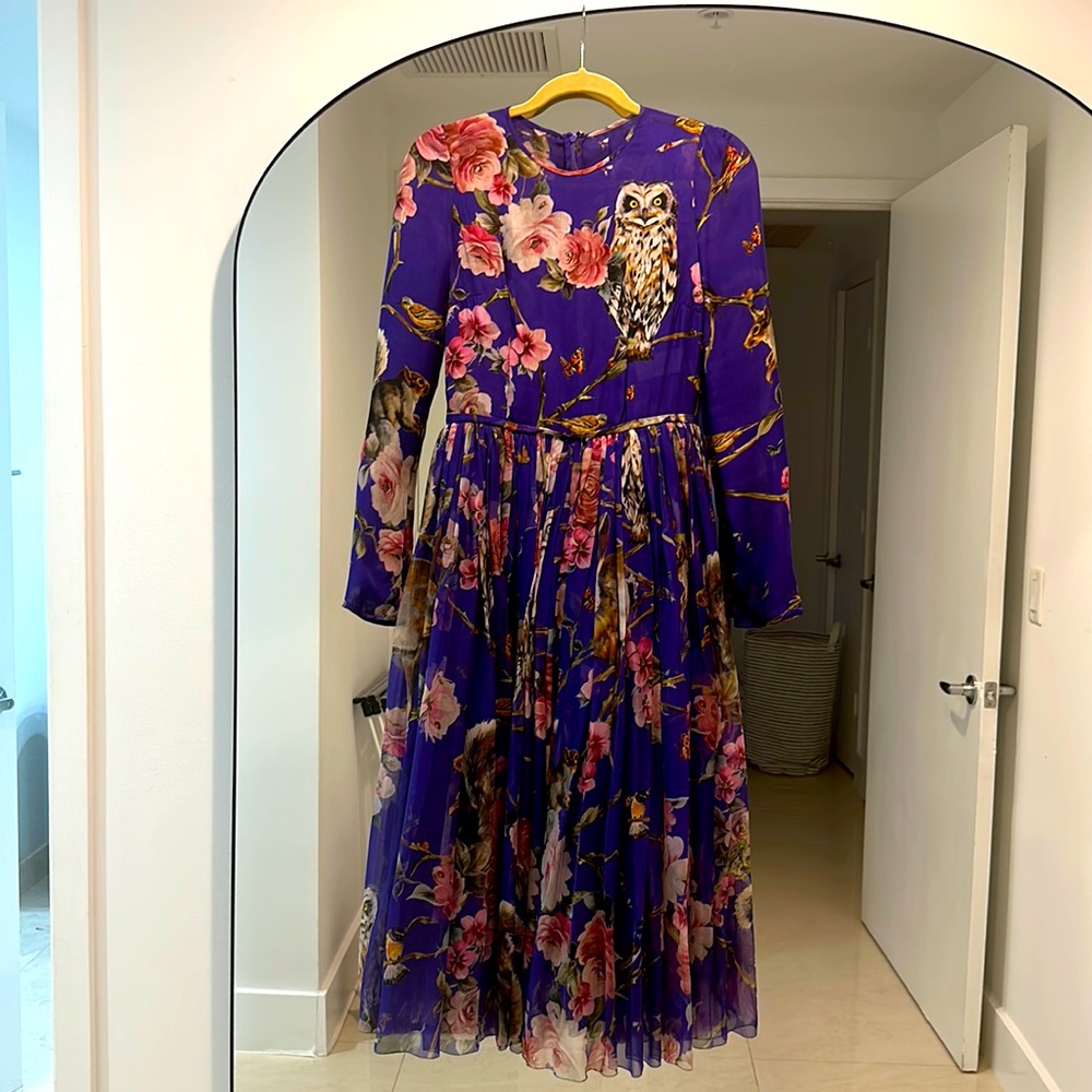 Dolce Gabbana Dress - silk mid length dress size 40 - worn once